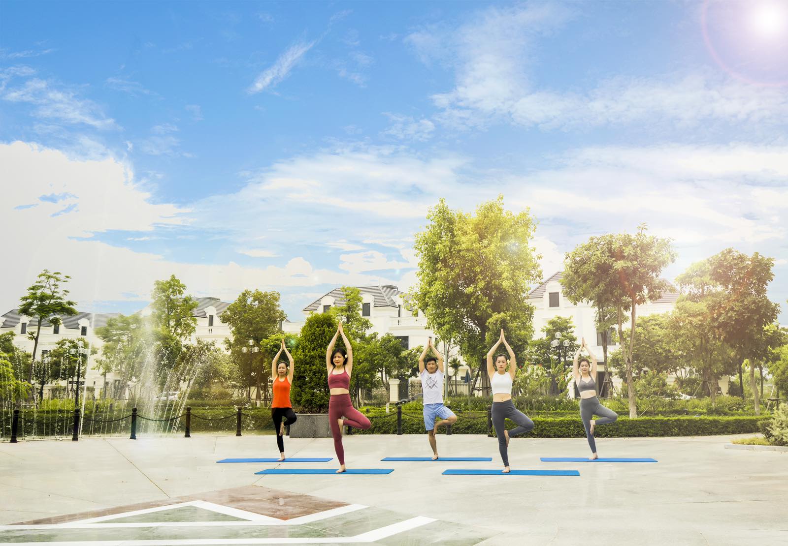 Yoga tại công viên Center Music Park